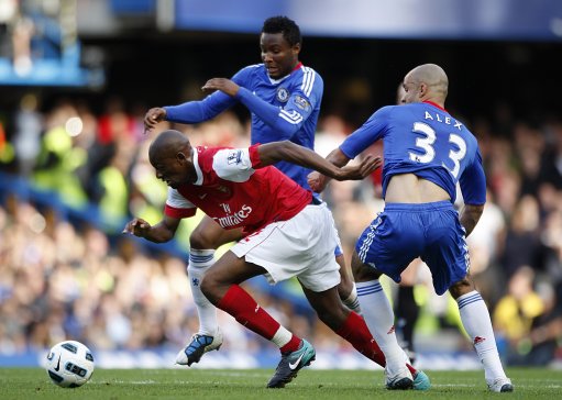 开云体育登录入口德罗巴新星势不可挡表现惊艳,篮网未来可期!(德罗巴进球)