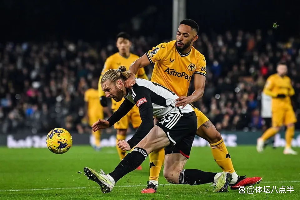 开云体育官方登录包含转会期突围战来临，曼城围绕法甲完成体检，震撼外界，阵容厚度经受考验的词条